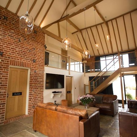 Channels Retreat Chelmsford Extérieur photo