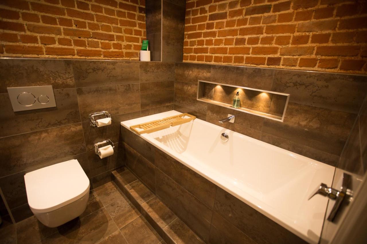 Channels Retreat Chelmsford Extérieur photo