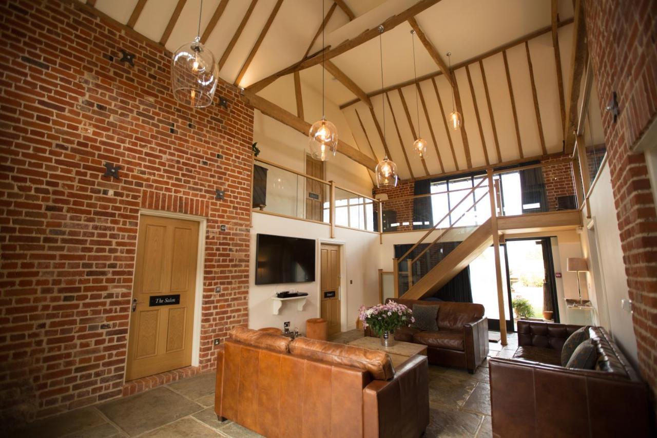 Channels Retreat Chelmsford Extérieur photo